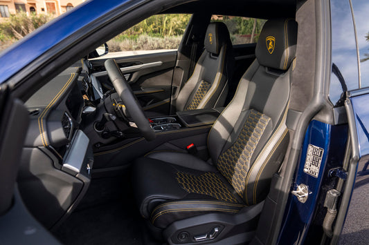 LAMBORGHINI URUS BLUE