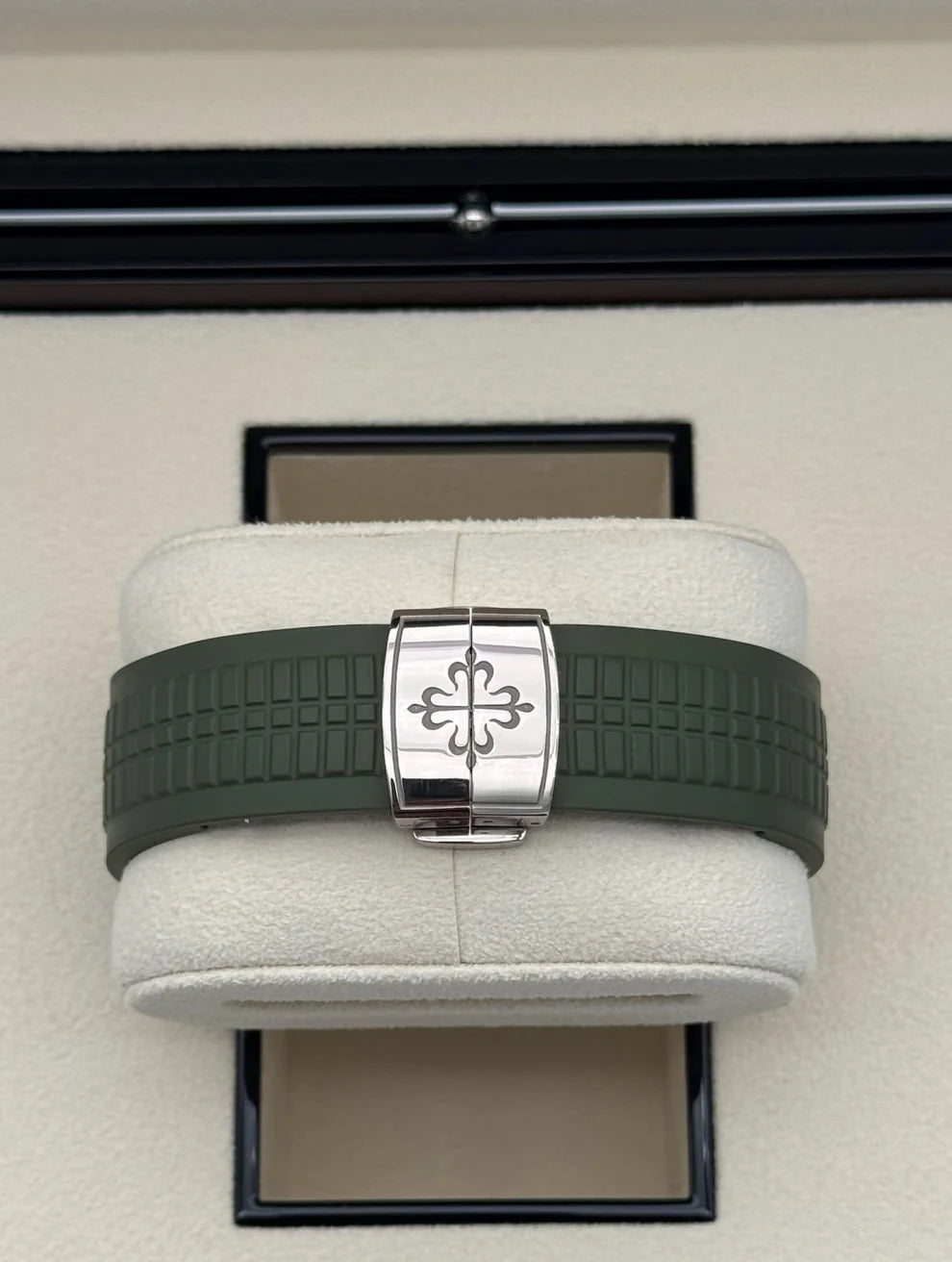 Patek Philippe Aquanaut 5168G-001